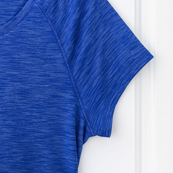 Lululemon Swift Ultra-Light Tee | Size 6 | Heathered Blue EUC​ - Picture 3 of 5
